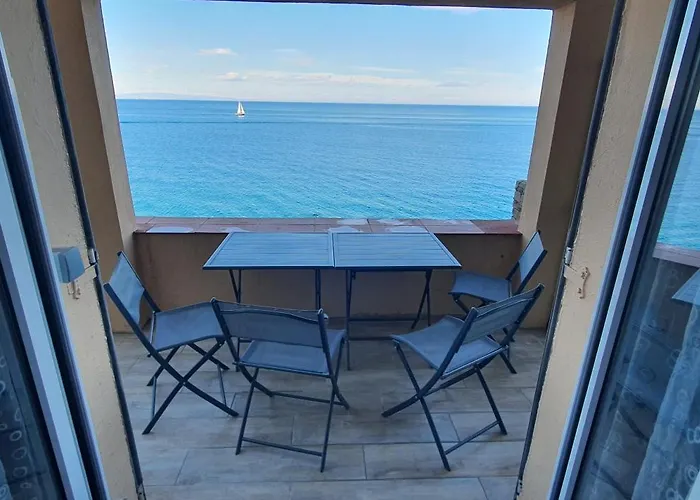 Comme Sur Un Bateau, T2, Vue Sur Mer, Terrasse, *